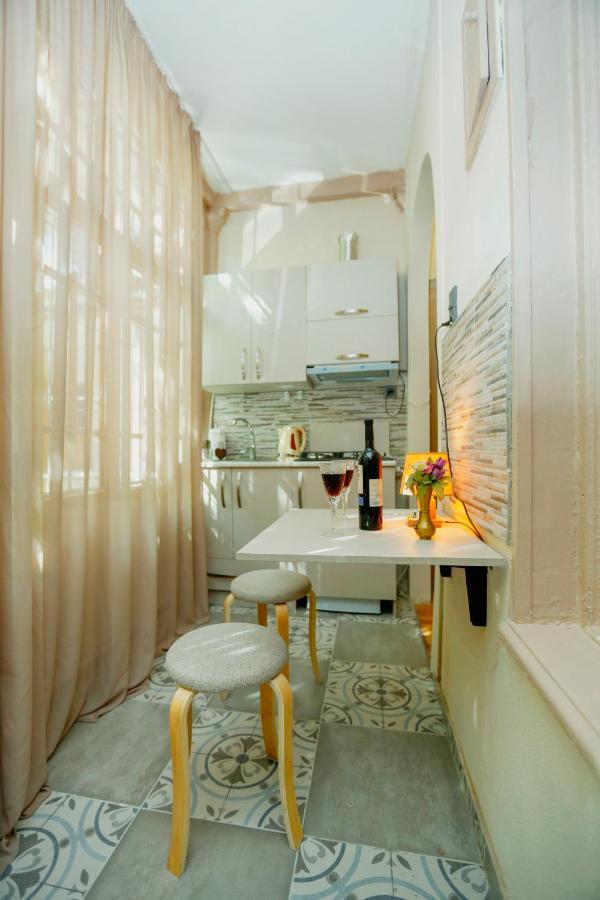 Old Tbilisi N&M Apartman Kültér fotó